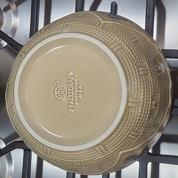 Pfaltzgraff FOLK ART Basket Weave Serving Bowl USA Vintage - Picture 3 of 4